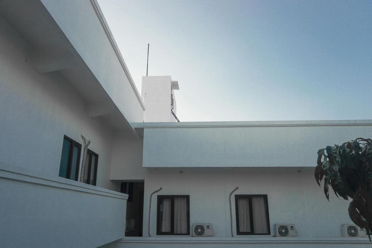 Al Ashri Inn By Urban Yogyakarta Exteriör bild